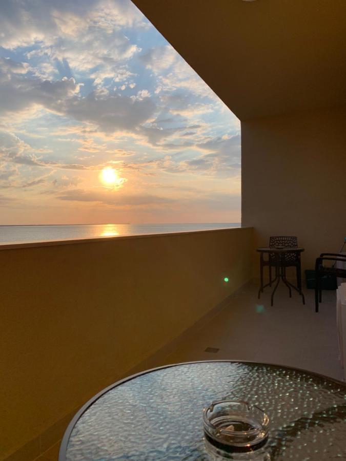 Sunrise Holiday Apartment - Mamaia Nord Năvodari Exteriör bild