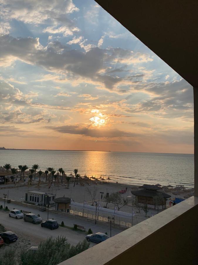 Sunrise Holiday Apartment - Mamaia Nord Năvodari Exteriör bild
