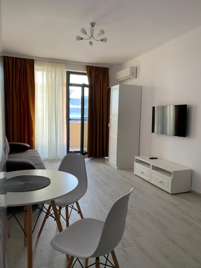 Sunrise Holiday Apartment - Mamaia Nord Năvodari Exteriör bild
